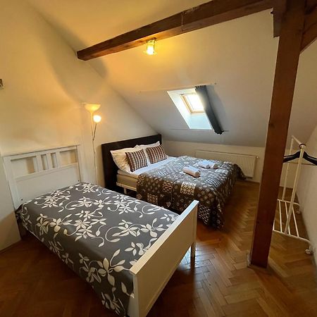 Riverbridge Apartments Прага Екстер'єр фото