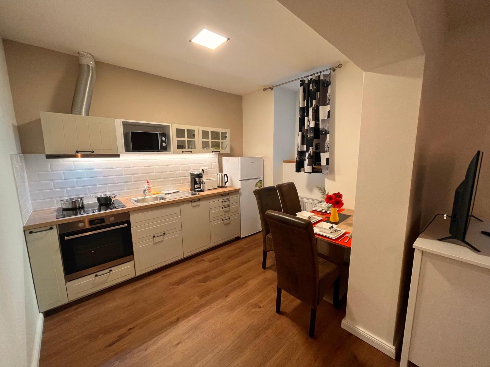 Riverbridge Apartments Прага Екстер'єр фото