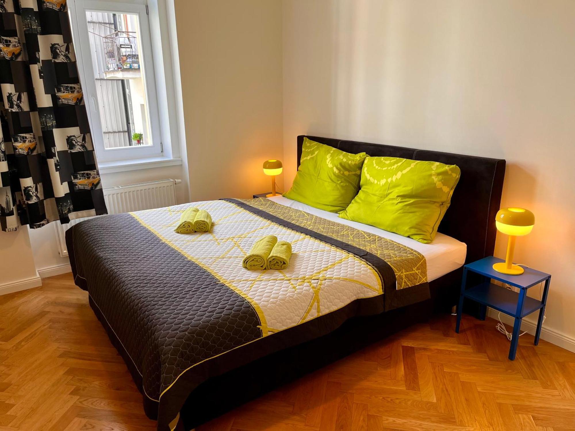 Riverbridge Apartments Прага Екстер'єр фото