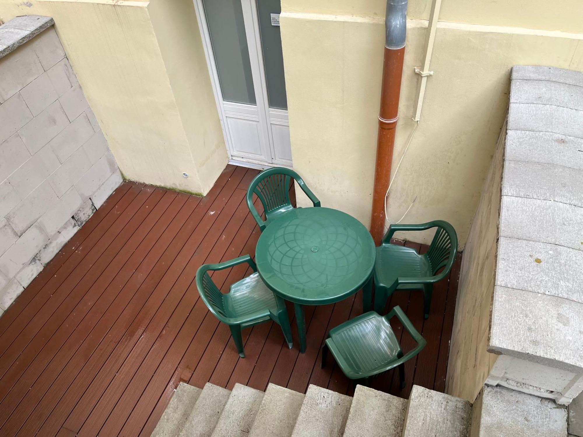 Riverbridge Apartments Прага Екстер'єр фото